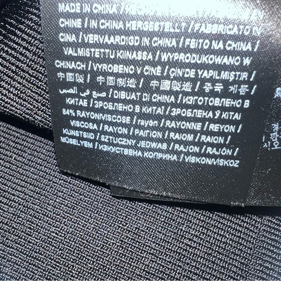 Guess Snakeskin Vest Animal Print Zip Up Metallic - Picture 5 of 5